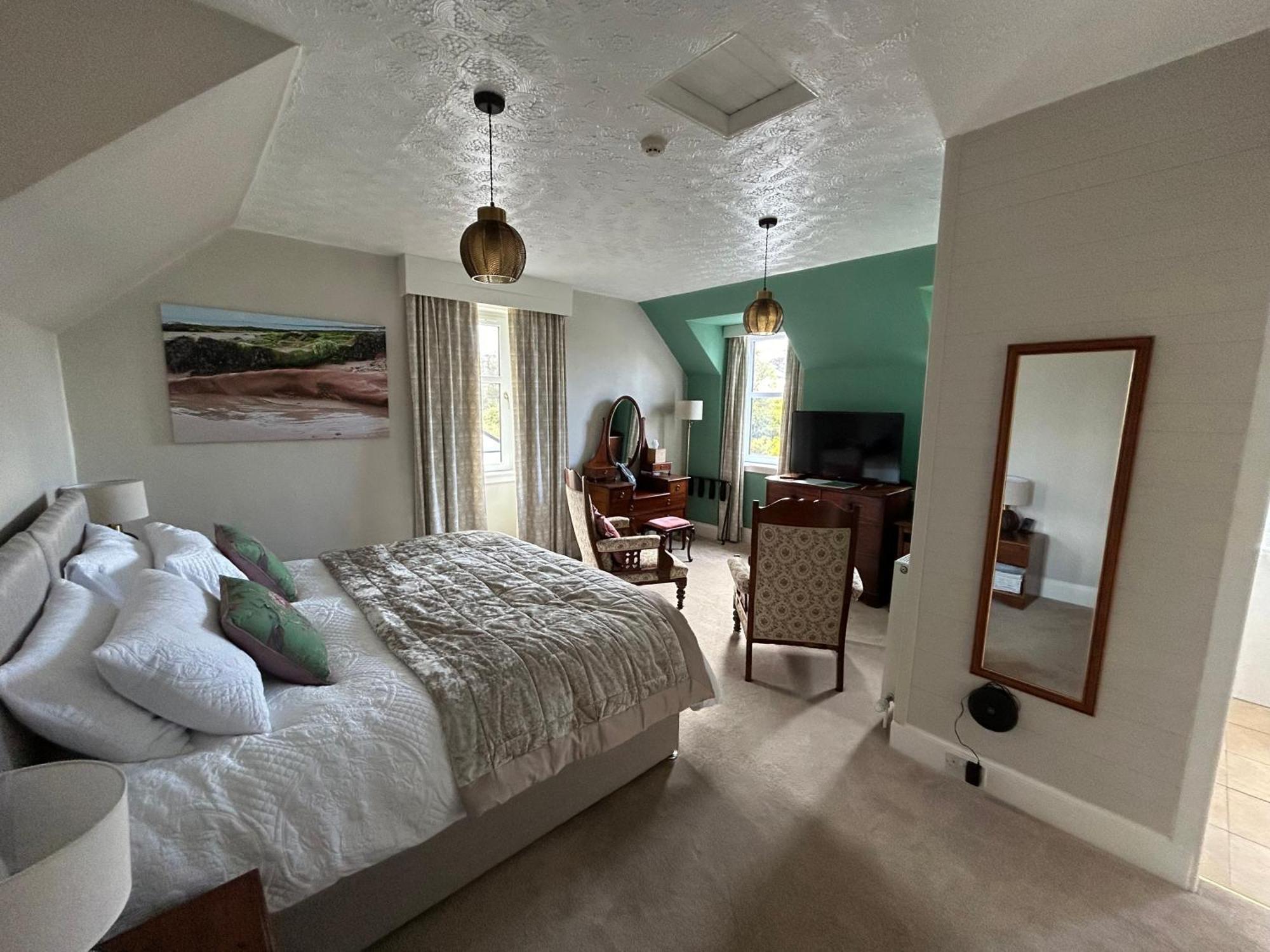 Glen Lyon Lodge Bed And Breakfast ネアン エクステリア 写真