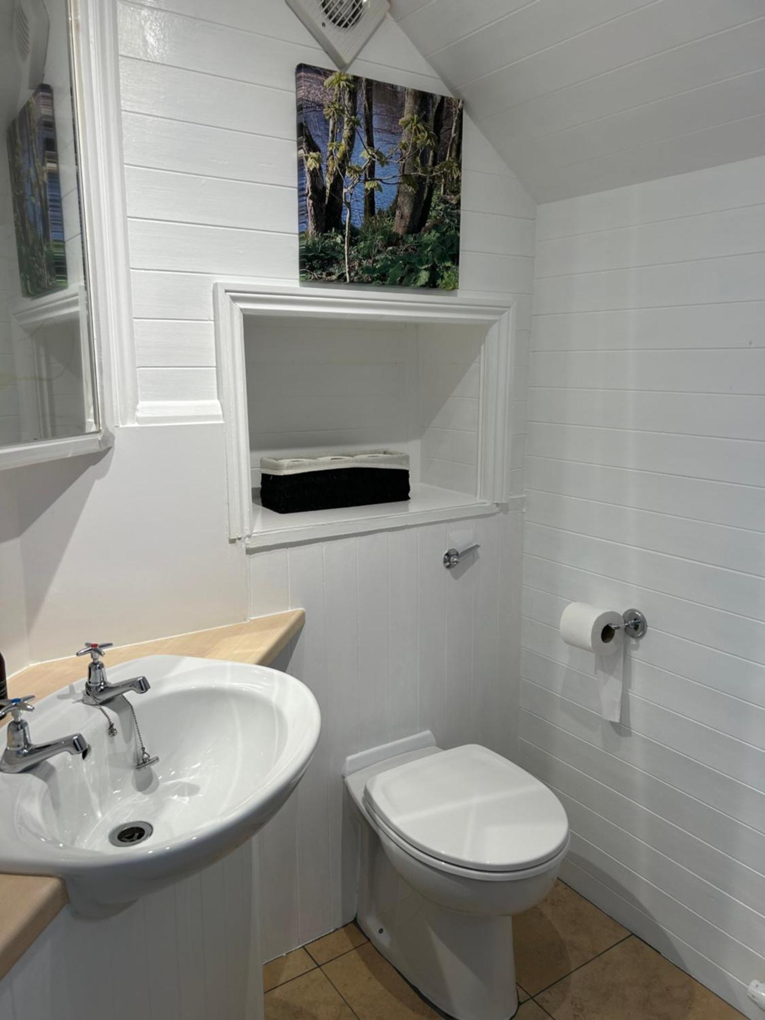 Glen Lyon Lodge Bed And Breakfast ネアン 部屋 写真